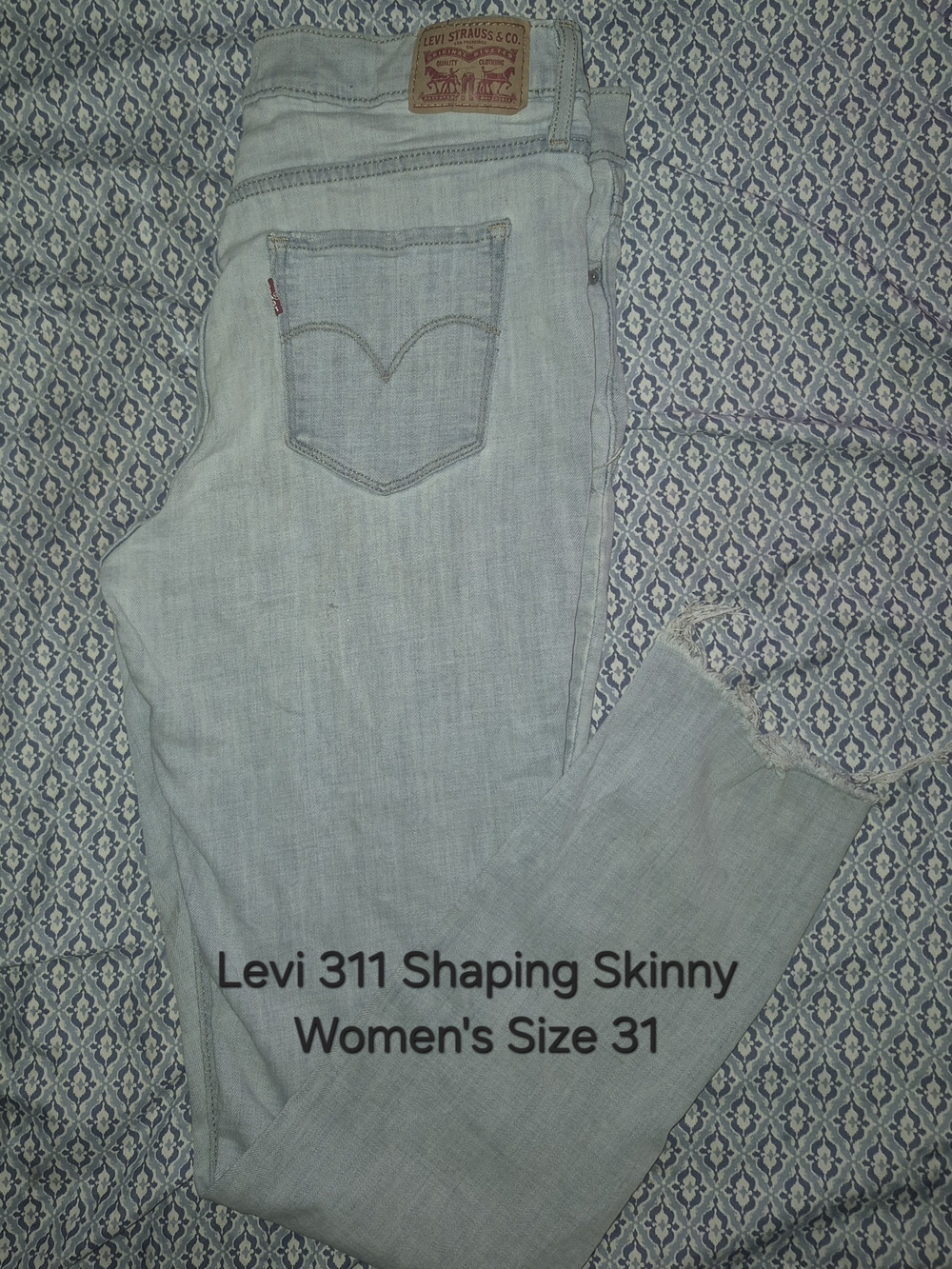 Levi's Light Wash Skinny Jeans - 311 Shaping